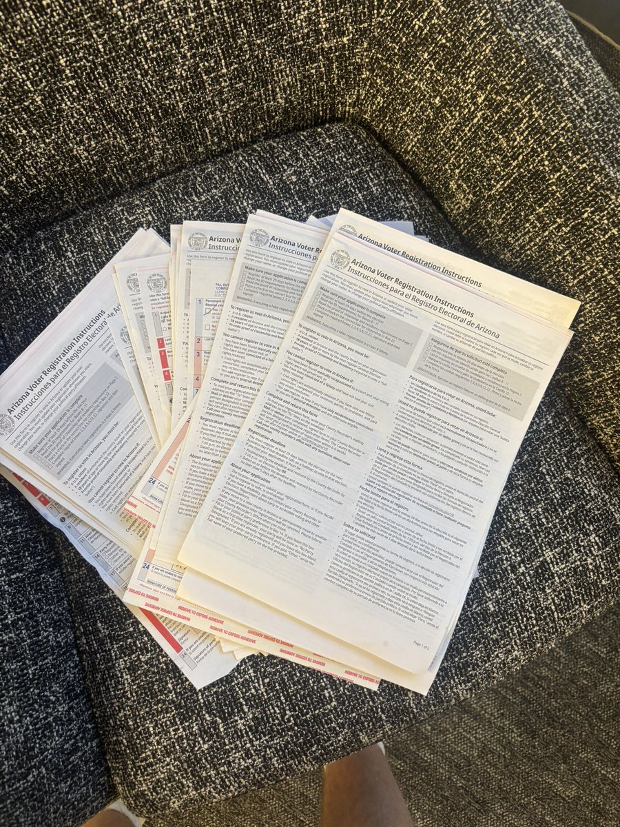 Some people stack paper💵

@tpaction stacks paper🗳️🐘🔥

+40 for the GOP