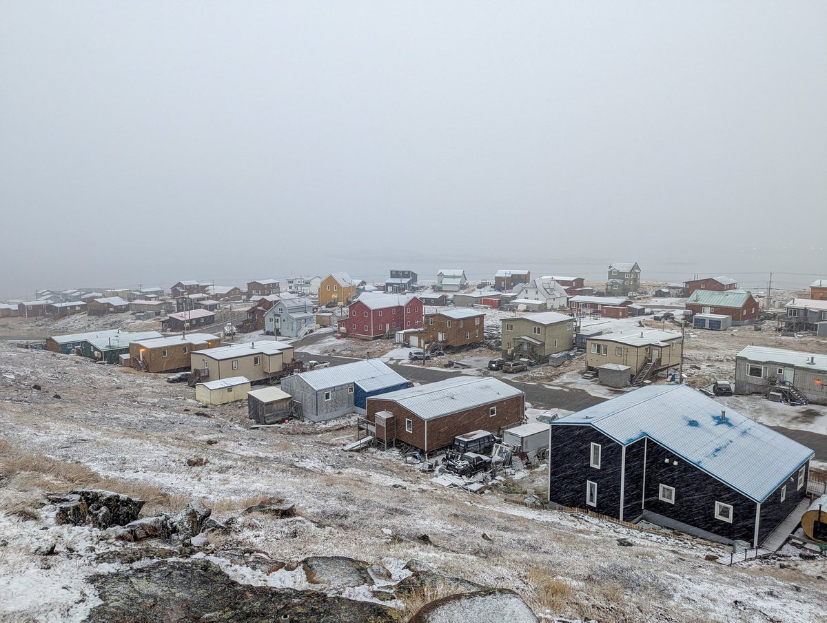 FrankReardon1's tweet image. A very white landscape here in #Iqaluit #Nunavut this evening with the #snow still coming down ❄️ 🌨️ #ShareYourWeather #NunavutVibes
OCT.6.2025