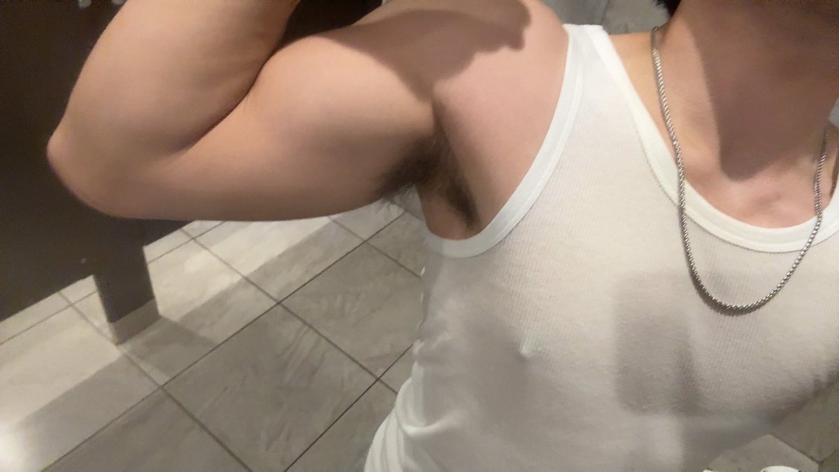 k0fourfit's tweet photo. I need em bigger asap https://t.co/W9swZvukZR