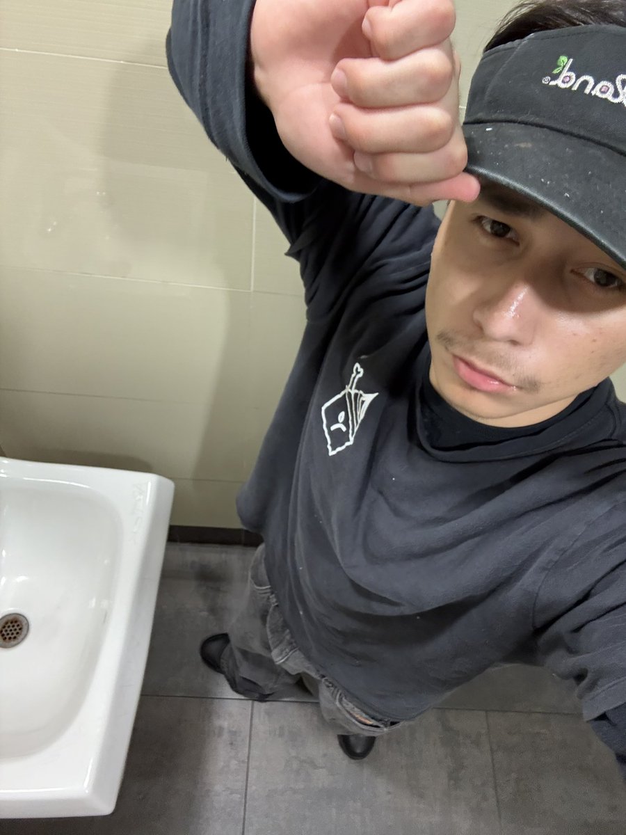 Tonyswurld's tweet photo. forced me to do the tik tok than stole from my tip jar https://t.co/ijxiae8teJ