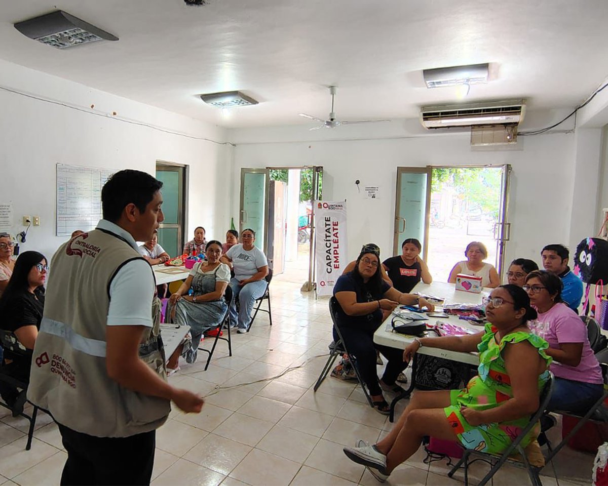 SABGOBQRoo's tweet image. Como parte de las acciones para fortalecer la rendición de cuentas y la vigilancia del uso correcto de los recursos públicos, capacitamos en materia de #ContraloríaSocial a personas beneficiarias e integrantes de comités ciudadanos en la capital del Estado.