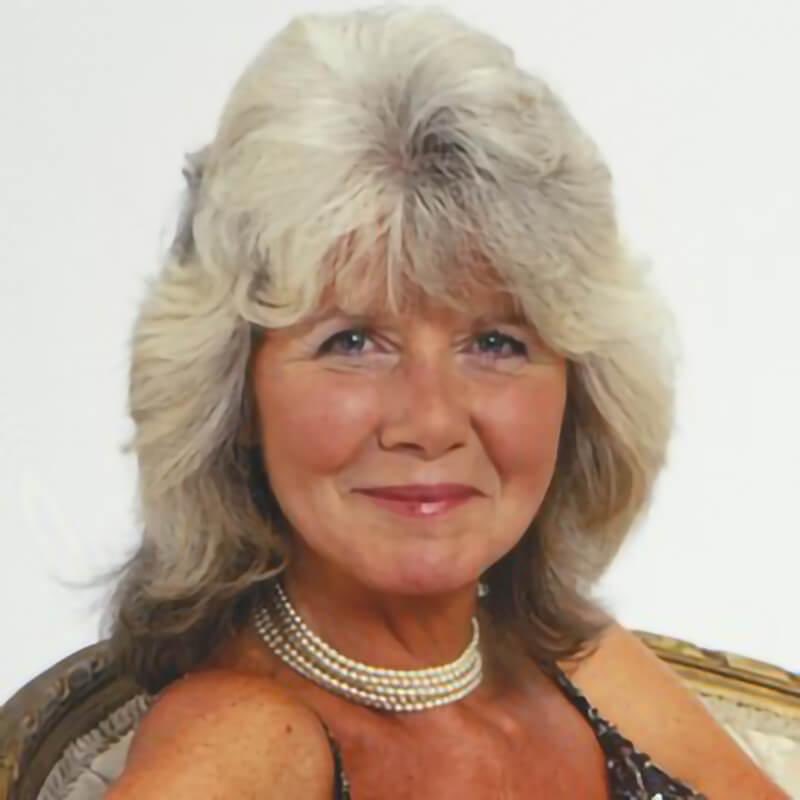 Farewell Dame Jilly Cooper. 
She had no Rivals for filthy books…