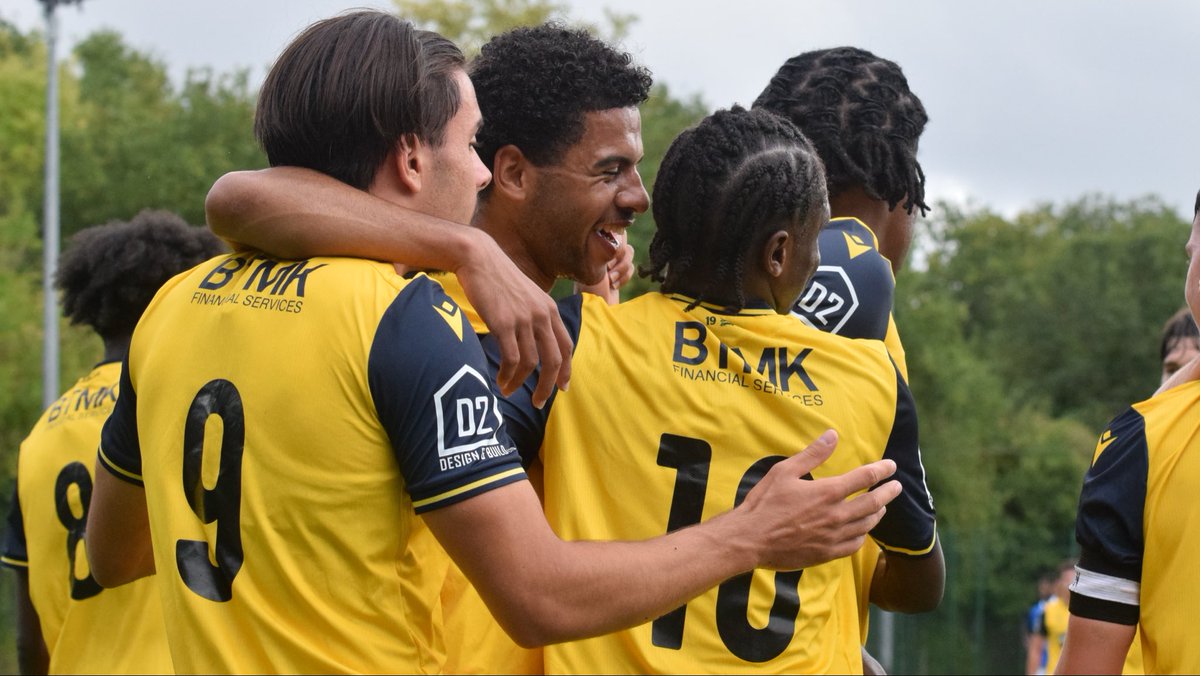 🍀

Good luck to second-year defender Rio Thomas, who has joined team-mate Nikolay Zlatev at Essex Senior League club Basildon United on a dual-registration basis.

#BluesU19s