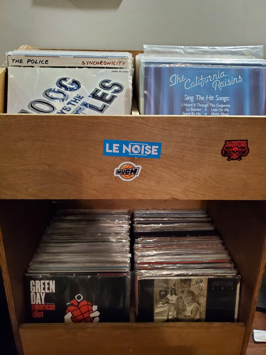 canadajackass's tweet photo. @MajorWFPod Not figure related but thanks to the pod over the last three years I started collecting vinyl and now have 575 albums including this gem! What's your favorite track? https://t.co/1YD1GE6505
