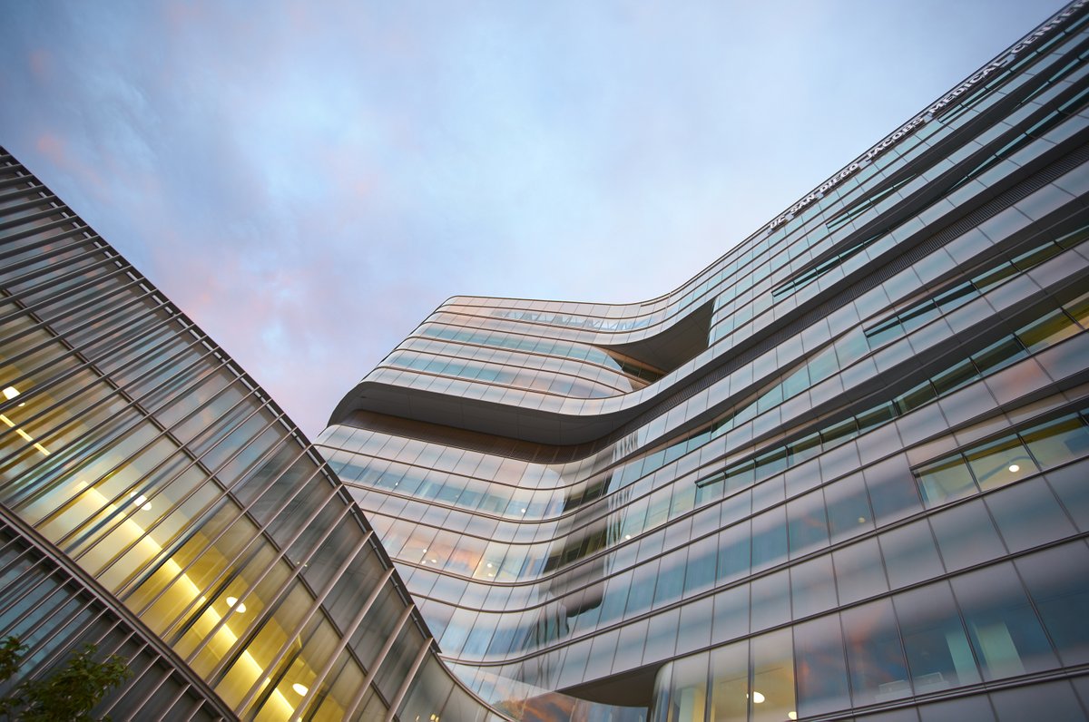 KitchellCos's tweet image. Built to last. Designed to inspire. 
This World Architecture Day, we’re sharing a few of our favorites—swipe to explore. 🏛️🔎
#WorldArchitectureDay #Architecture #IconicDesign #BuiltEnvironment #Kitchell