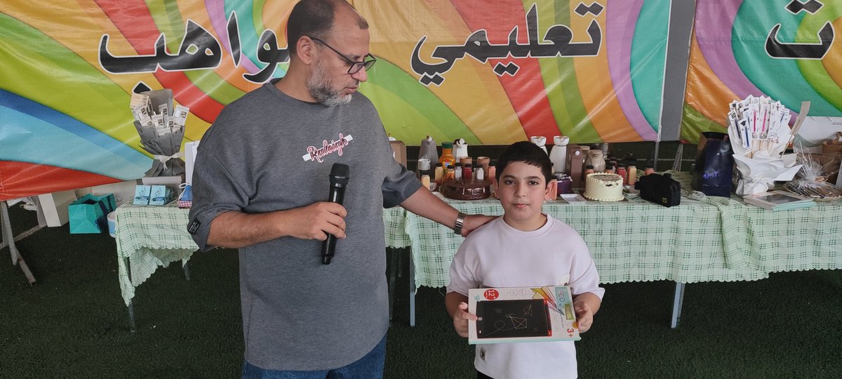 ajialschools's tweet photo. احتفالات مدارس أجيال الخفجي الأهلية 
( المرحلة الابتدائية )
بيوم المعلم العالمي 
#تعليم_الشرقية 
#تعليم_الخفجي 
#التعليم_الأهلي https://t.co/MDvuzvKnWz