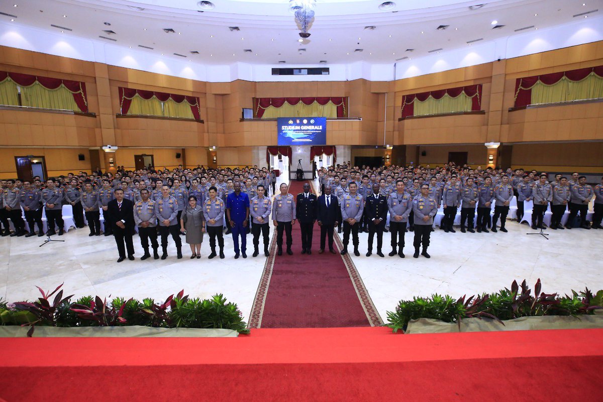 Dr. Dash tweet media