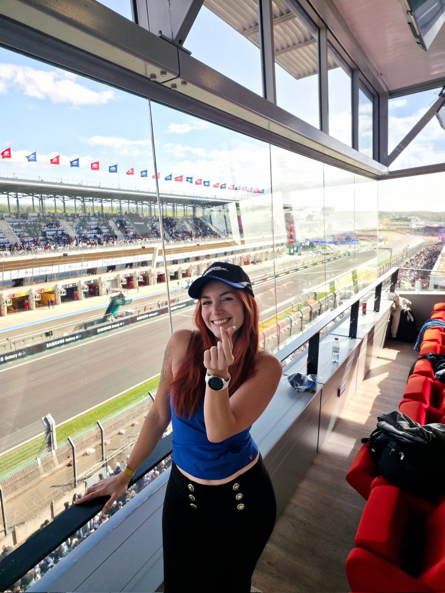 Kyria_TV's tweet image. Dernières photos souvenir du #GPExplorer3 , j’ai adoré pouvoir être sur place c’était incroyable 🫰