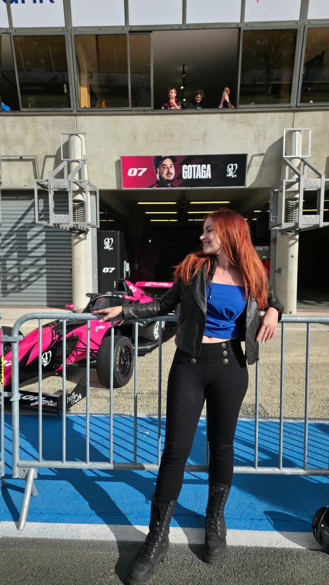 Kyria_TV's tweet image. Dernières photos souvenir du #GPExplorer3 , j’ai adoré pouvoir être sur place c’était incroyable 🫰