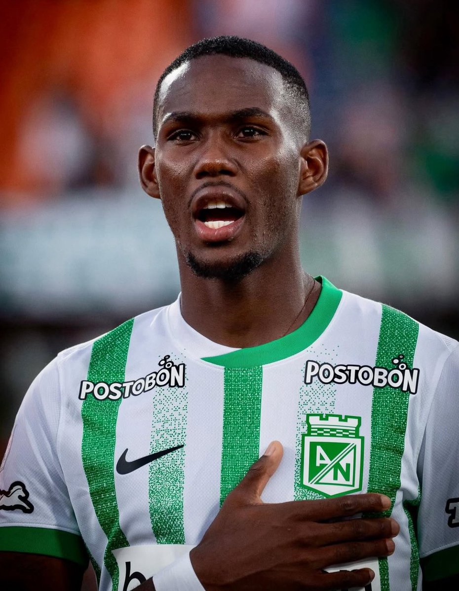 futbolscan's tweet image. ⛔️🇨🇴 Royer Caicedo vs Boyacá Chicó:

➜ 1º en pases precisos [46/47]
➜ 1º en efectividad de pases [98%]
➜ GANÓ TODOS sus duelos [4/4]
➜ NO FUE GAMBETEADO

19 años.🪄