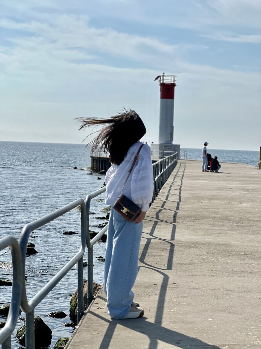 _al511otibi's tweet photo. Lost in the whispers of the waves 🌊🍃✨ https://t.co/RtZHv3oZzc