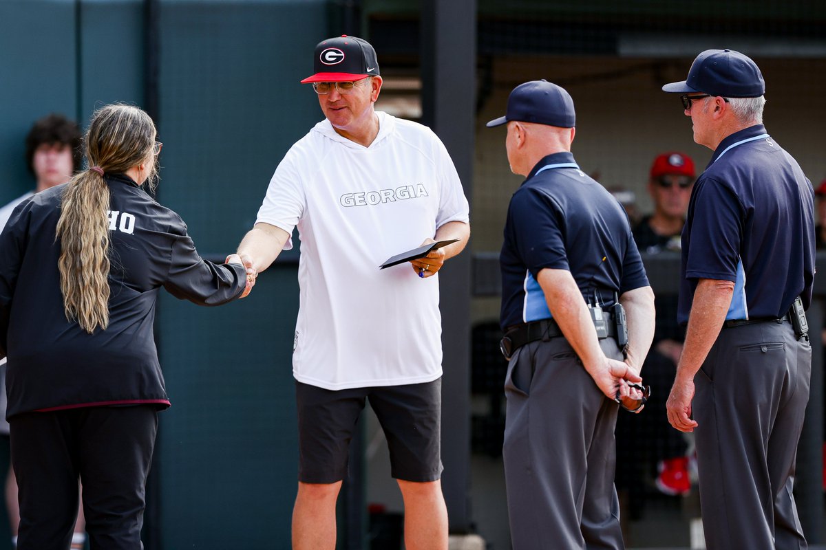 Happy 𝒩𝒶𝓉𝒾𝑜𝓃𝒶𝓁 𝒞𝑜𝒶𝒸𝒽𝑒𝓈 𝒟𝒶𝓎 to our top Dawgs‼️

<a href="/UGACoachTony/">Tony Baldwin</a> 
<a href="/Syd_finch/">J.T. D’Amico</a> 
<a href="/chelsw20/">Chelsea Wilkinson</a> 
<a href="/MikeDavo17/">MIKE DAVENPORT</a> 
<a href="/karly_heath9/">Karly Heath</a> 

#Team30 | #GoDawgs