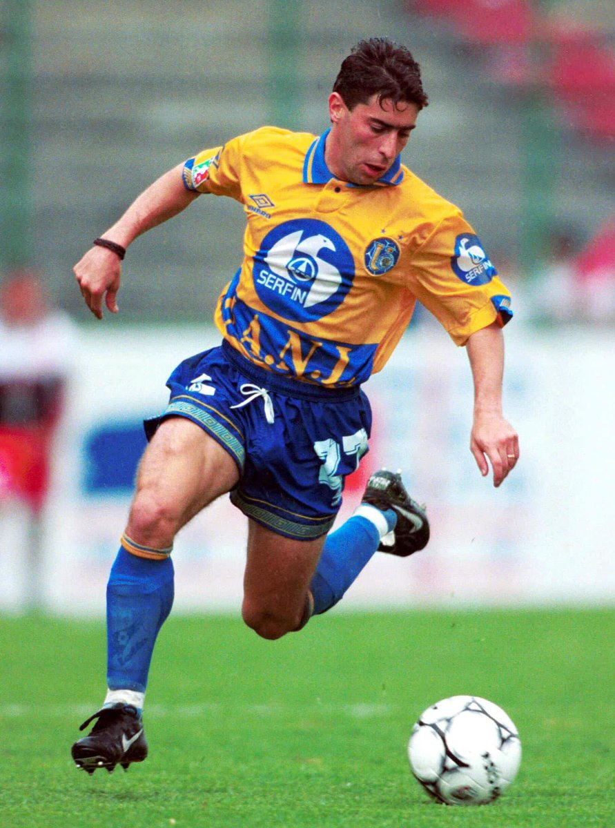 FlashbackSoccer's tweet photo. 1994⚡️1995

👕Disponible Bajo Pedido

Ordena x DM https://t.co/fpBp041svc