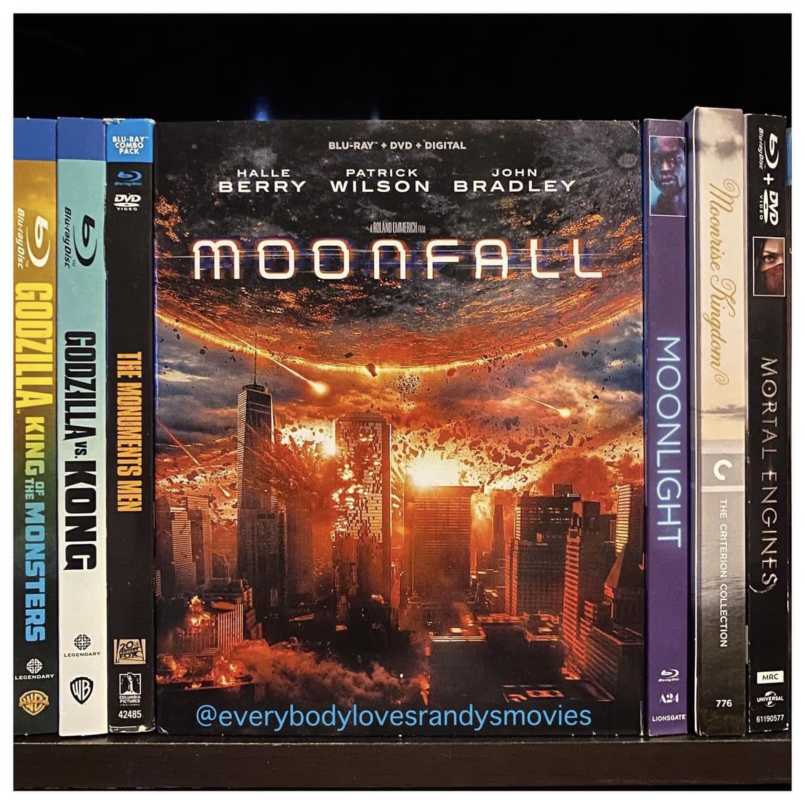 RandysMovies's tweet image. Movie: #Moonfall (2022)

Starring: #HalleBerry #PatrickWilson #JohnBradley #MichaelPeña #CharliePlummer #KellyYu #DonaldSutherland #EmeIkwuakor #CarolinaBartczak #MaximRoy

Directed By: #RolandEmmerich

#BluRay 
#MovieNerd 
#MovieCollector
#BluRayCollection 
#MovieCollection