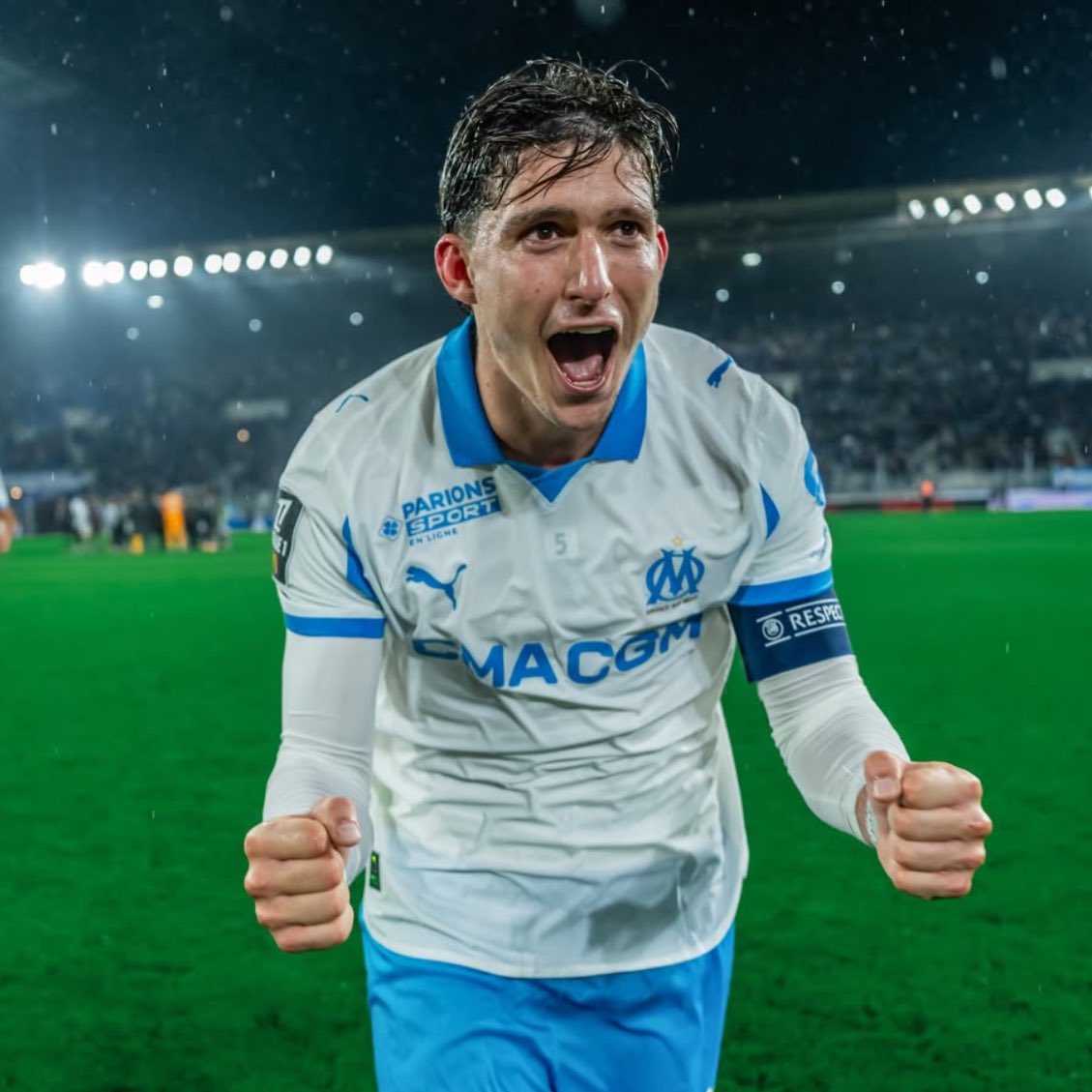 MassiliaZone's tweet image. ❗️La bonne série actuelle est vécue, à l&apos;intérieur du club, comme une première réponse destinée à tous ceux qui ont douté des choix de l&apos;OM cet été.

[🥇@RMCsport]