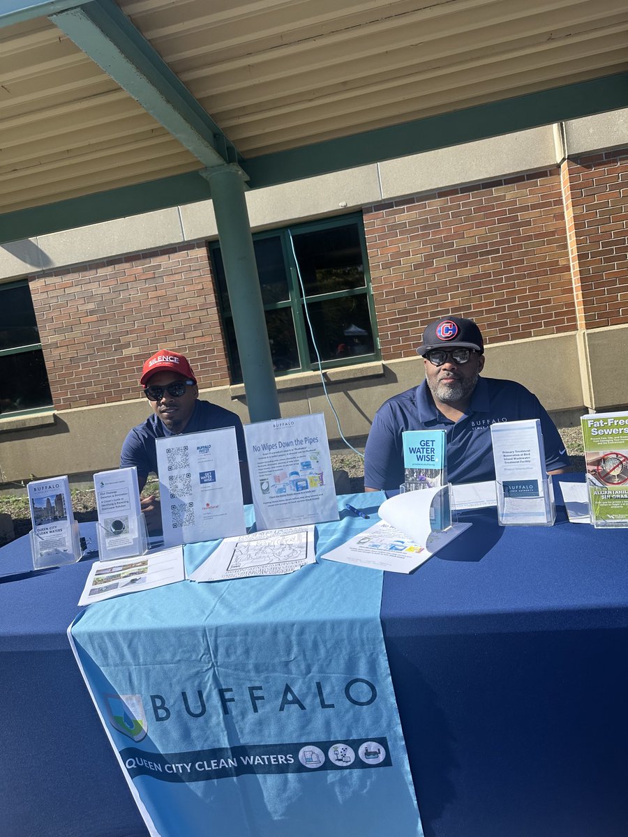 📚💧 On Saturday, members of our Community Outreach Team also tabled at Stanley M. Makowski Early Childhood Center during Saturday Academy in addition to our efforts at Herman Badillo Community School.