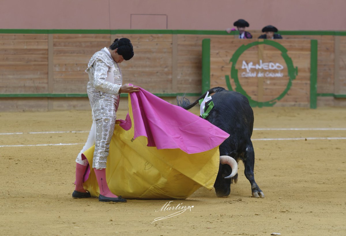 Ya en nuestro blog el análisis del Zapato de Oro 2025 
👇👇👇👇👇👇👇👇
arnedotauro.blogspot.com/2025/10/un-mex…