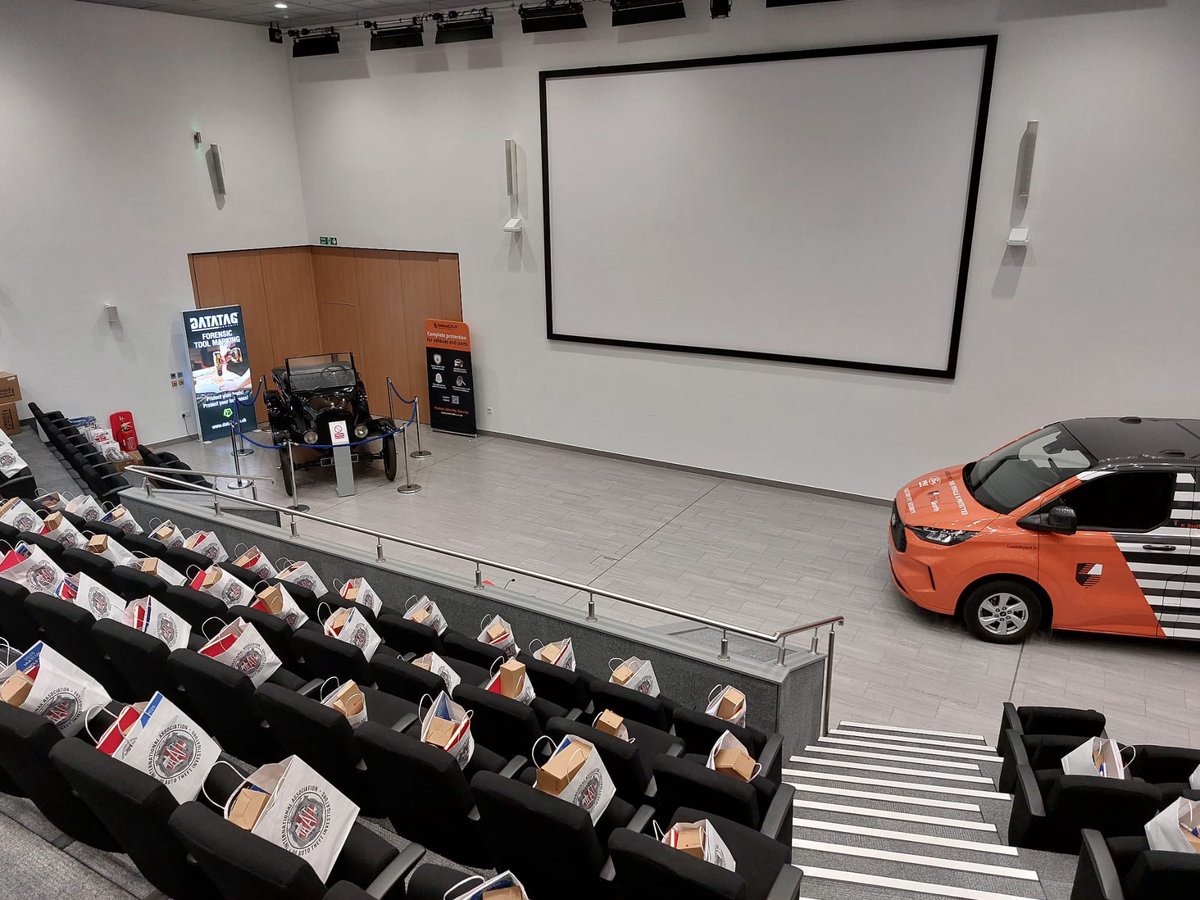 DatatagID's tweet image. Set up and ready for the IAATI UK conference focusing on van and tool theft showcasing our class leading powertool forensic marking system.
@forduk #TVLSecurity