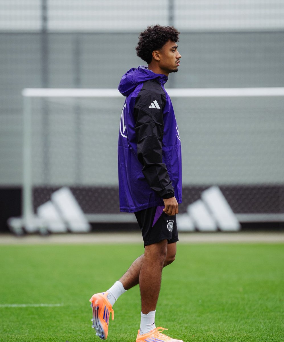 iMiaSanMia's tweet photo. 🇩🇪 Frankfurt's Nathaniel Brown training with the national team for the first time https://t.co/feZZh0VTVY