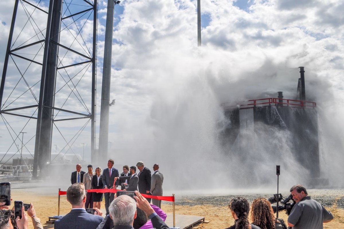 theomitsa's tweet image. ROCKET LAB: The self-taught engineer going head-to-head with Elon Musk and Jeff Bezos.
wsj.com/business/the-s…