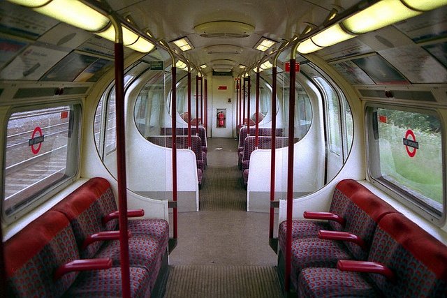Lost___London's tweet photo. Bakerloo Line, 1972 https://t.co/WGBzqtsQ8j