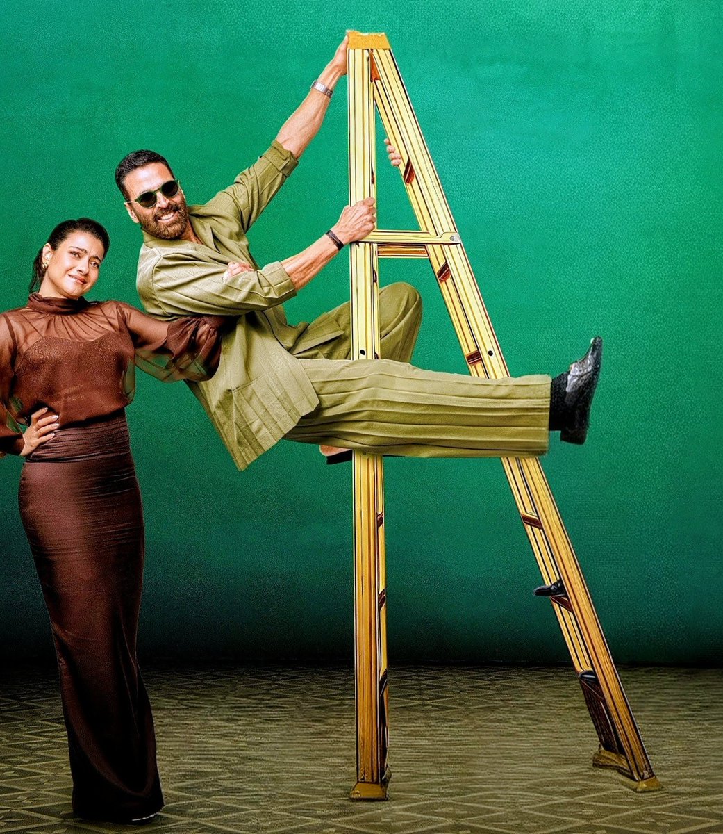 RomanEmpireShi1's tweet image. This pic deserve 1k like ❤️ 
🤩❤️‍🔥
#AkshayKumar𓃵 × #Kajol 
#TwoMuchOnPrime 

@itsKajolD