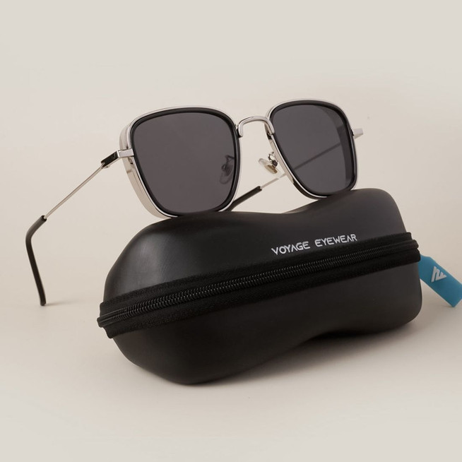 Mehra_just4u's tweet photo. VOYAGE
UV Protection Retro Square Sunglasses (58)
(For Men &amp; Women, Black, Silver) #Flipkart #bigbilliondays2025
Top Discount of the Sale
61% OFF Rs.1800 Buy Now @ Rs. 701 Only.
➡️ https://t.co/9NxFpjOKed https://t.co/d2Noq841EB