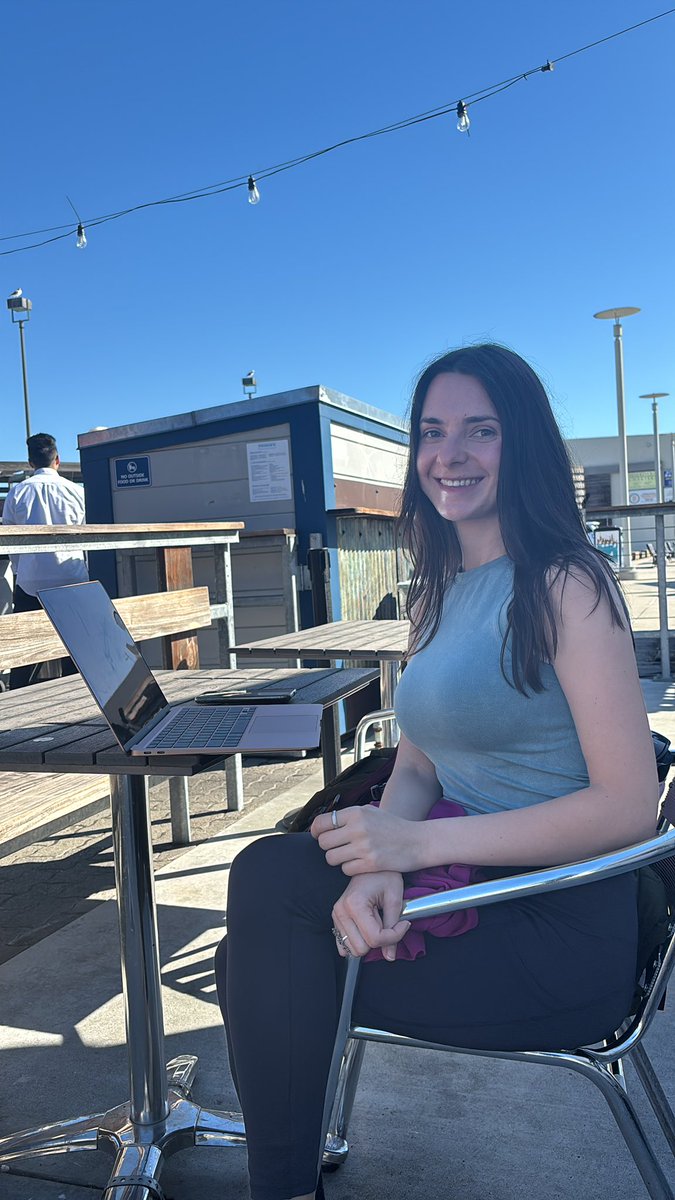 Techweek_'s tweet photo. Spotted at SF Tech Week: Diana who building an edtech platform and is here from NYC for the week! 👋👋

“Really excited to meet fellow founders, learn from the best industry giants and enjoy my time here!” https://t.co/5lV9t2K711