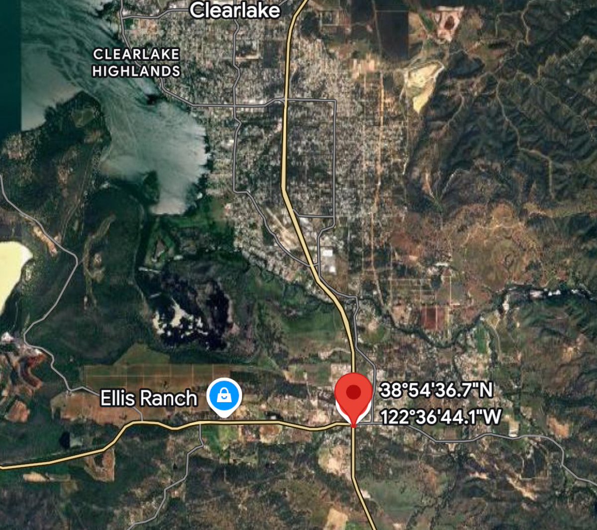 CALFIRELNU's tweet photo. 🚨[VEGETATION FIRE] #HaleFire 

📍 Location: Off of Highway 29, south of the junction with Highway 53 in Lower Lake
⌚️ Time of Dispatch: 10:31 a.m. | Oct. 6, 2025

🔥 Initial Report on Conditions: The fire is burning uphill in light flashy fuels and is approximately 1/4 acre in size.

 💻 @ALERTCalifornia link: https://t.co/ds66kiUudD