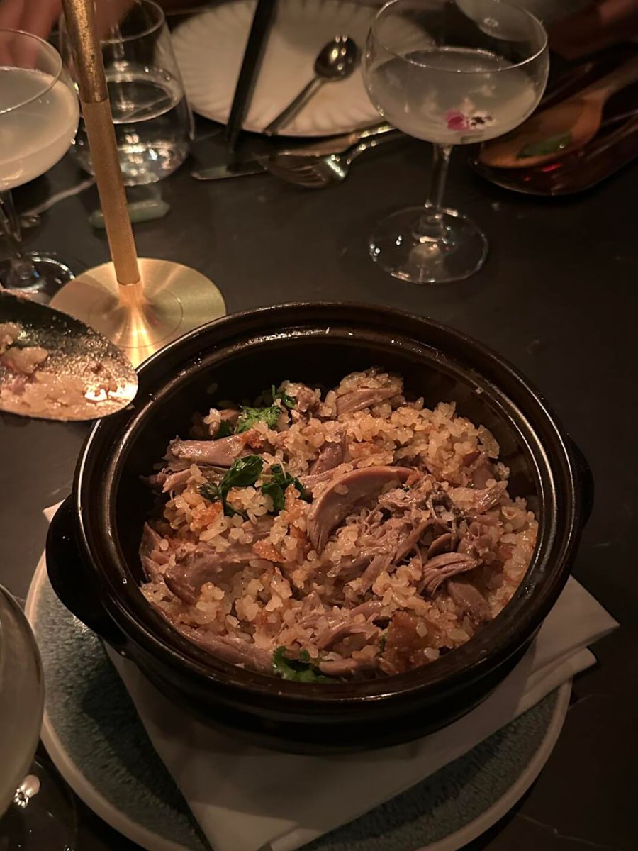 Game68636786's tweet photo. 🍽️✨ Monday dinner, simple but classy. https://t.co/3V6P549ehp