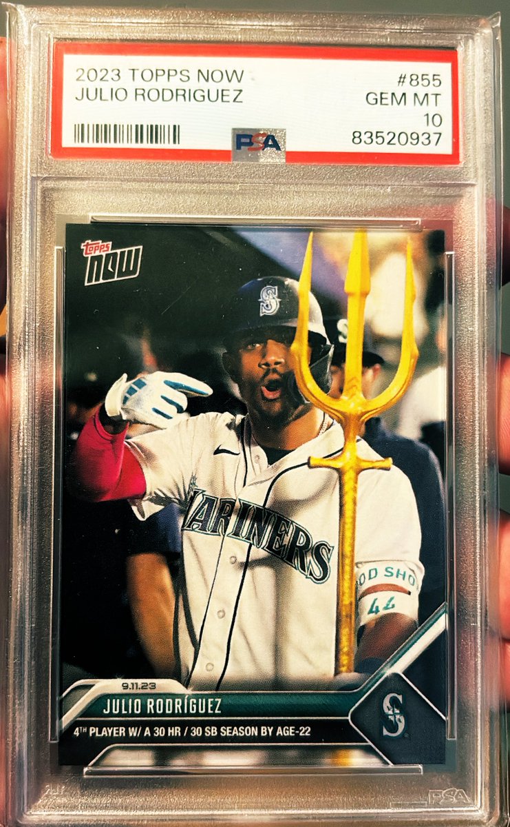 AlienCardsHQ's tweet image. Beautiful he’s unreal #jrod @Mariners