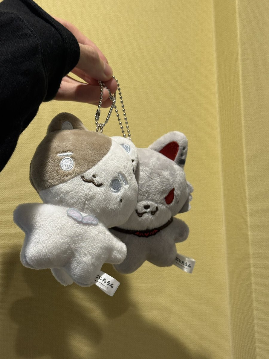 LesEnfantsF's tweet photo. にじたうんを連れてれっちごー https://t.co/XI5ycahhnK