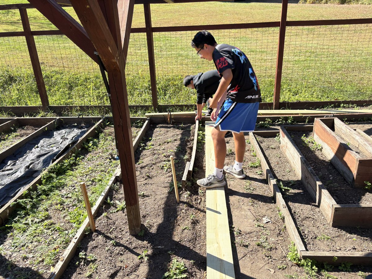 BHS_tradesclass tweet media