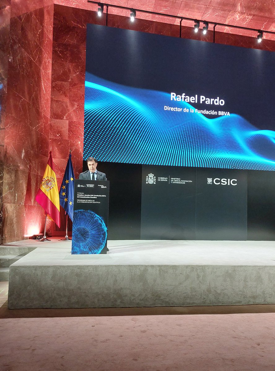 <a href="/CSIC/">CSIC</a> <a href="/delPinoE/">Eloísa del Pino</a> <a href="/IDAEA_CSIC/">Inst. of Environmental Assessment & Water Research</a> <a href="/ebdonana/">Estación Biológica de Doñana - CSIC</a> <a href="/iesa_csic/">IESA CSIC</a> <a href="/EEZCSIC/">Estación Experimental del Zaidín (CSIC)</a> <a href="/_ICMAT/">Inst. de Cc. Matemáticas</a> <a href="/ift_uam_csic/">Inst. Física Teórica</a> <a href="/ice_csic/">Institute of Space Sciences (ICE-CSIC)</a> <a href="/iaa_csic/">IAA-CSIC</a> <a href="/CSICdivulga/">CSIC Divulga</a> <a href="/edusadeci/">Eduardo Sáenz de Cabezón</a> <a href="/orbitalaika_tve/">Órbita Laika</a> <a href="/unirioja/">Universidad de La Rioja</a> <a href="/EFEciencia/">EFEciencia</a> <a href="/BigVanCiencia/">Big Van Ciencia</a> Concluye la ceremonia con el discurso de Rafael Pardo, director de la Fundación BBVA