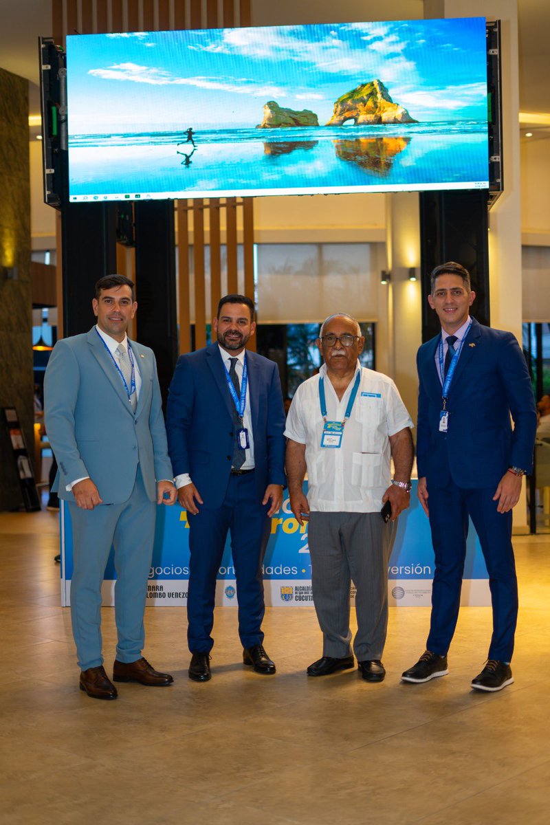 Encuentro Binacional Visión Frontera 2025🇨🇴🤝🏻

Estuvimos presentes en Cúcuta, en un espacio que fue clave para consolidar la unión entre Venezuela y Colombia, fortalecer los lazos comerciales y proyectar una agenda común en sectores estratégicos.