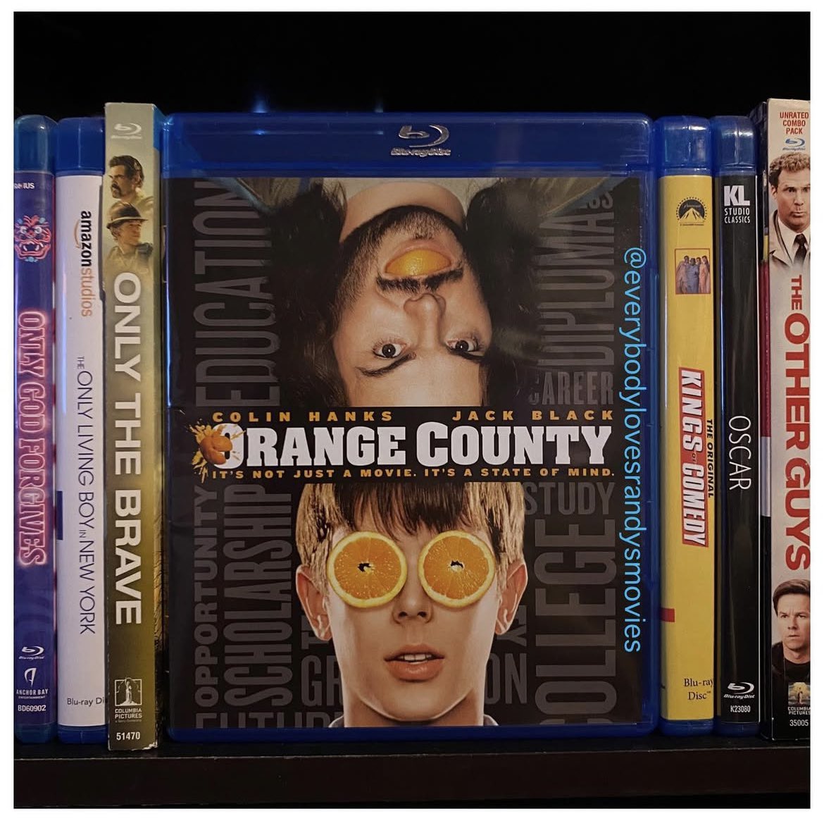 RandysMovies's tweet photo. Movie: #OrangeCounty (2002)

Starring: #ColinHanks #JackBlack #CatherineOHara #SchuylerFisk #HaroldRamis #JaneAdams #GarryMarshall #DanaIvey #ChevyChase #LilyTomlin #LeslieMann #MonicaKeena

Directed By: #JakeKasdan

#BluRay 
#MovieNerd 
#MovieCollector
#BluRayCollection 
#MovieCollection 
#MovieBuff
#PhysicalMedia 
#FilmTwitter 🍊