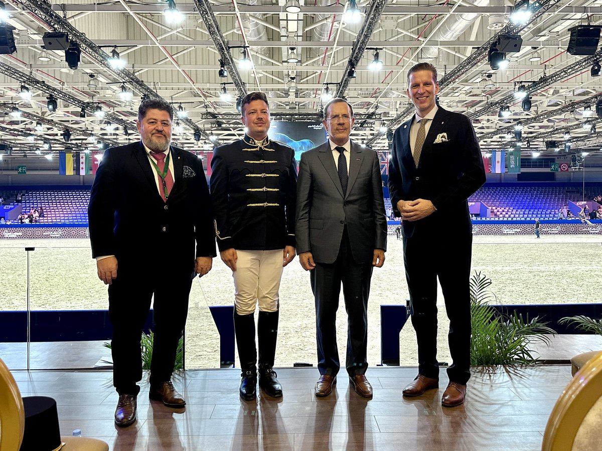 TromlerMiklos's tweet photo. Voici le stand hongrois lors du #Salon du cheval d’El-Jadida. Cette année nous avons mit en valeur la #culture #équestre de #carrosse et de l’attelage hongroise. Une participation exceptionnelle de la Hongrie et du #Haras de #Szilvasvarad 🇲🇦🇭🇺 https://t.co/DcfEHIXHEI