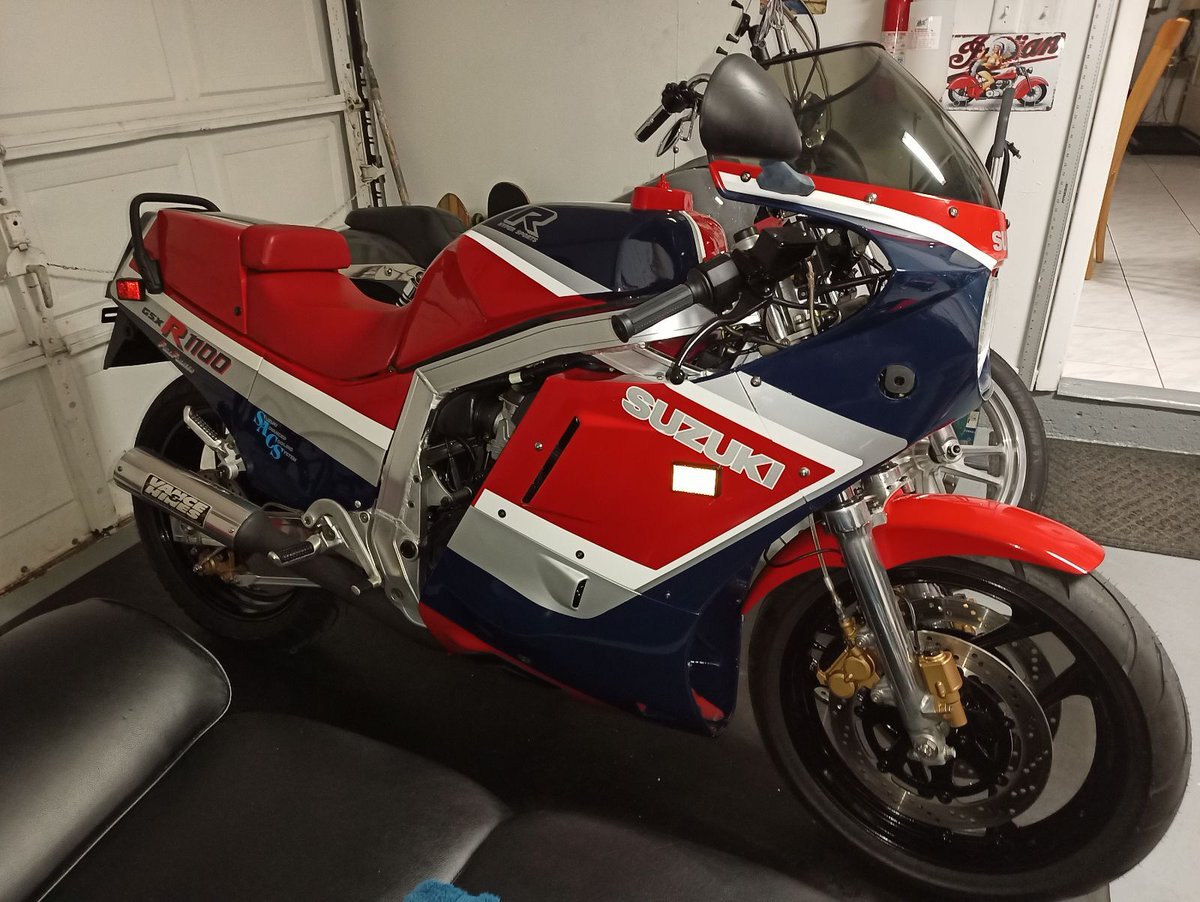 CycleTrader's tweet image. 🔥 Trending Now: 1986 Suzuki GSX-R1100 ✨ Rare collector’s dream! 2,000 miles • Iconic superbike from the ‘80s 🏍️📍 Located in Pembroke Pines, FL &amp;amp; priced at $14,500! 😎 Check it out 👉 brnw.ch/21wWovT

#CycleTrader #SuzukiGSXR #MotorcycleLife #RideMore #BuySellResearch