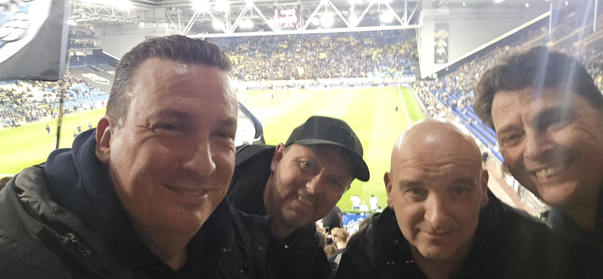 PascalFCDB's tweet image. Come on @mijnfcdenbosch #vitesse uit! #awayday #kkd #vitbdo #gelredome #fcdenbosch