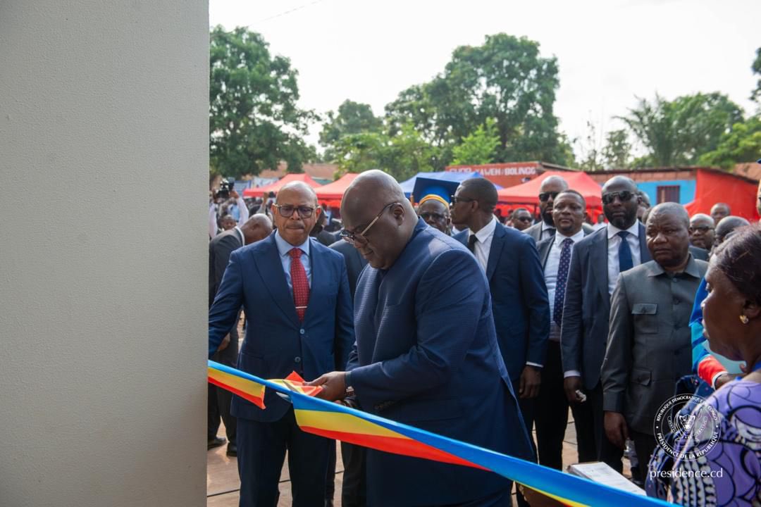 LebonMulumba's tweet image. #RDC: Président Félix Antoine Tshisekedi a inauguré le nouveau campus universitaire de l’Université officielle de Mbuji-Mayi (UOM) situé au quartier Kansele, dans la commune de Muya, dans le chef-lieu de la province du Kasaï-Oriental.

Lebon Abraham Mulumba