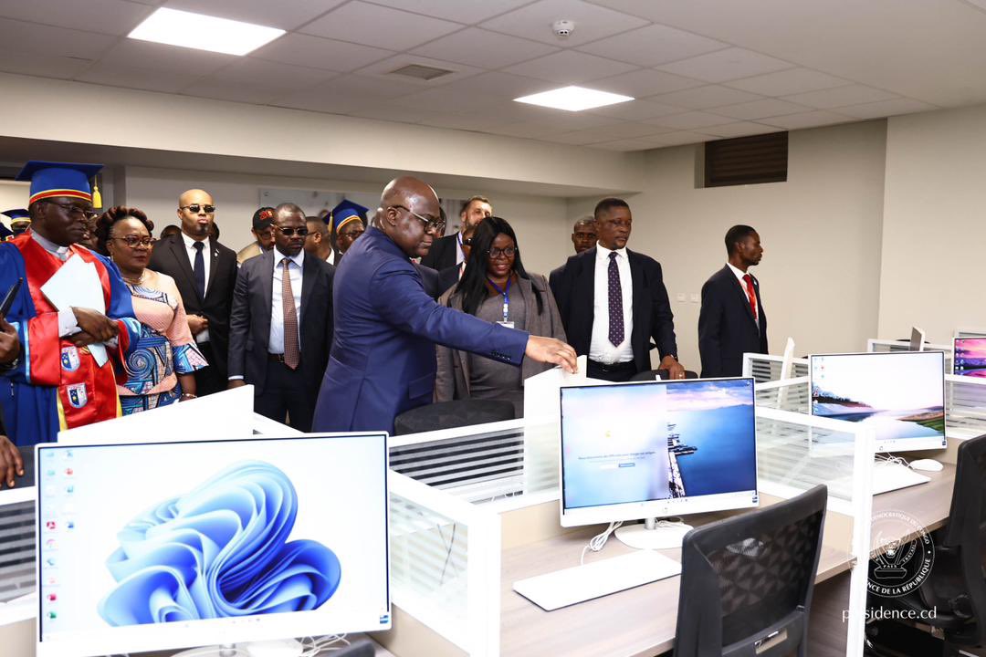 LebonMulumba's tweet image. #RDC: Président Félix Antoine Tshisekedi a inauguré le nouveau campus universitaire de l’Université officielle de Mbuji-Mayi (UOM) situé au quartier Kansele, dans la commune de Muya, dans le chef-lieu de la province du Kasaï-Oriental.

Lebon Abraham Mulumba