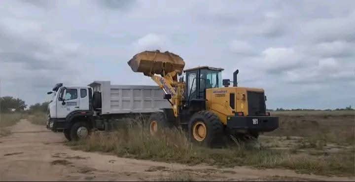 Aéroport de LODJA les travaux ont officiellement commencer aujourd'hui Lundi 6 Octobre... La #RDC renaît sous #FatshiBeton2048 ... Les chantiers sont partout