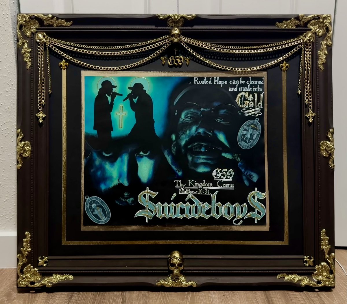 TheOTMDesign's tweet photo. Piece I did for @SUICIDEBOYS 
Going to NOLA for grey day, hoping to give it to them in person 💪🏻🙏🏻👌🏻 @SuicideChrist @suicideLEOPARD 
#suicideboys #g59 #thykingdomcome https://t.co/aFcIbF5sh6