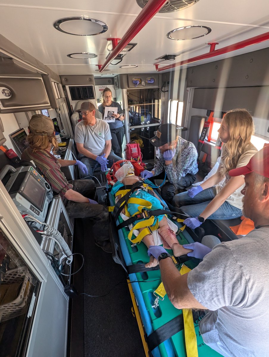 SIM_MONTANA's tweet image. Turner, MT—SIM-MT ran a simulated pediatric trauma training with high-fidelity manikins (not real patients). Focus: teamwork, role clarity, and decisive care for a high-risk, low-frequency event. #MedicalSimulation #PediatricTrauma #EMS