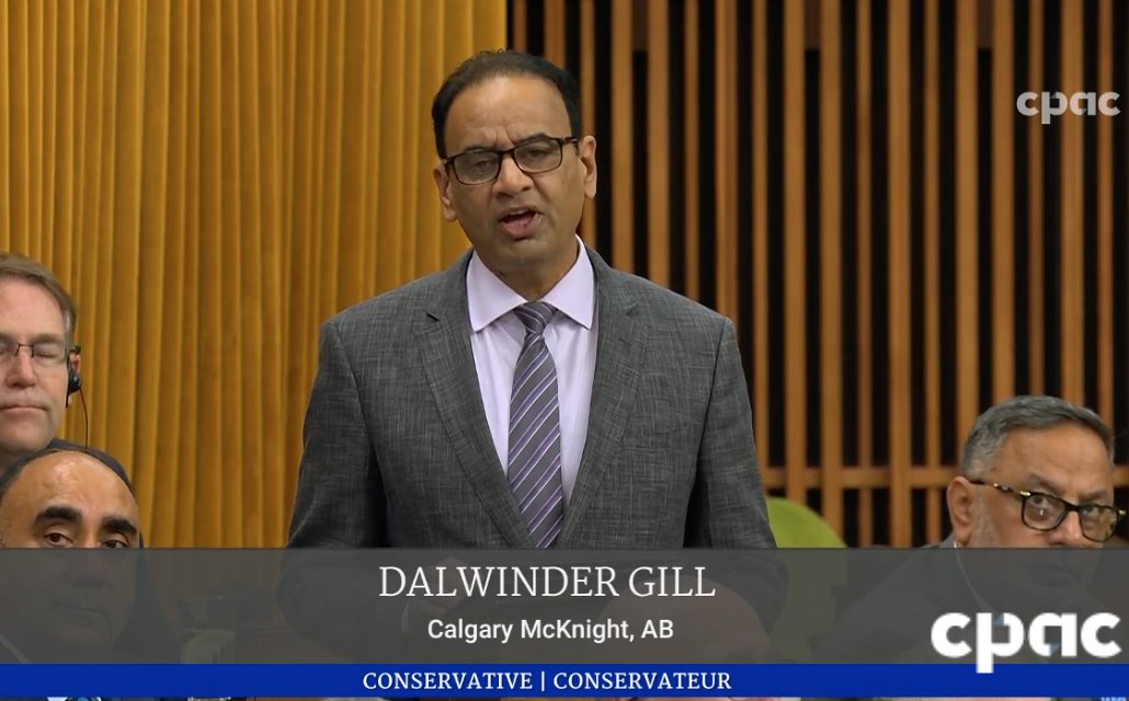 TheBuckYouWill's tweet image. ENGLISH: FUCKING LEARN IT YOU BABBLING FOOL.

I am so fucking sick &amp;amp; tired of immigrants sitting as MP&apos;s.

That alone is 100% unacceptable to me, but what makes it worse is their constant butchering of English.

And forget French, that is NEVER even attempted.

CANADA HAS 2…