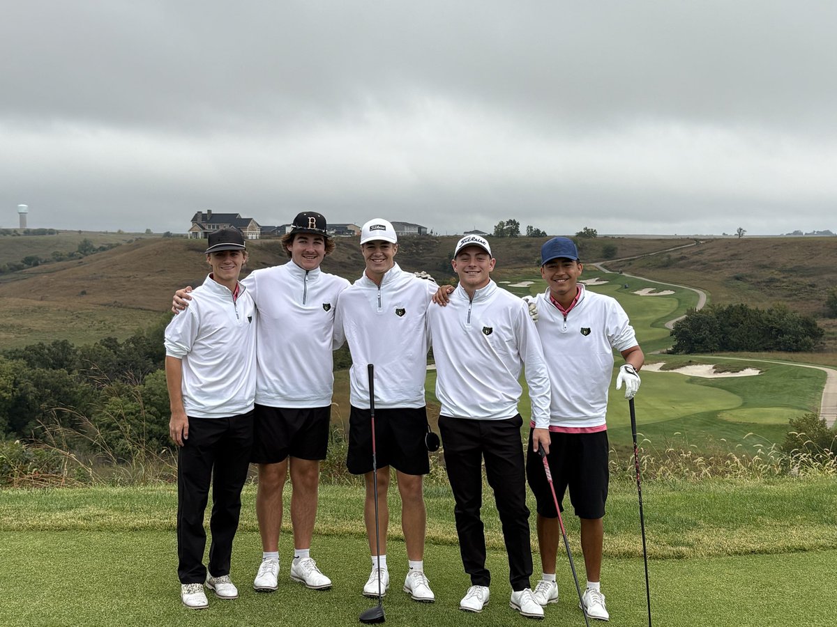 The Bears are having a great practice round <a href="/colberthills/">Colbert Hills</a> in Manhattan, KS.
Thank you <a href="/RMAthletics/">Red Mtn Athletics</a> Boys Golf Coach Frank Campos for hosting us at the Midwestern Fall Classic.
<a href="/BashaAthletics/">Basha HS Athletics</a> <a href="/MarquesReischl/">Marques Reischl</a> <a href="/CUSDAthletics/">CUSDAthletics</a>