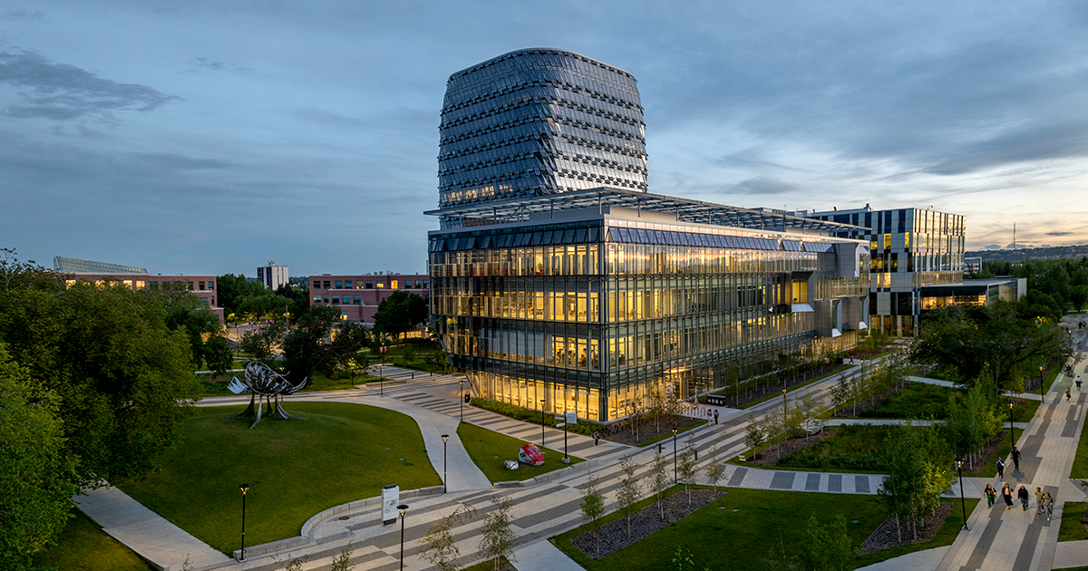UCalgary's tweet image. For the first time, #UCalgary has made @PitchBook’s annual Top 100 list of universities with alumni entrepreneurs successful in raising venture capital over the last decade bit.ly/3WvJevb