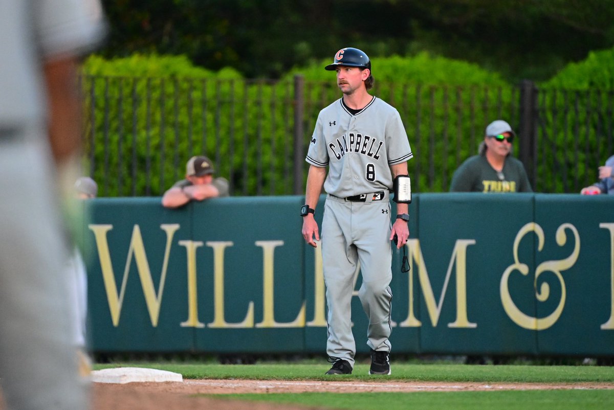 GoCamelsBSB's tweet image. Happy #NationalCoachesDay to our staff 🐪

#RollHumps
