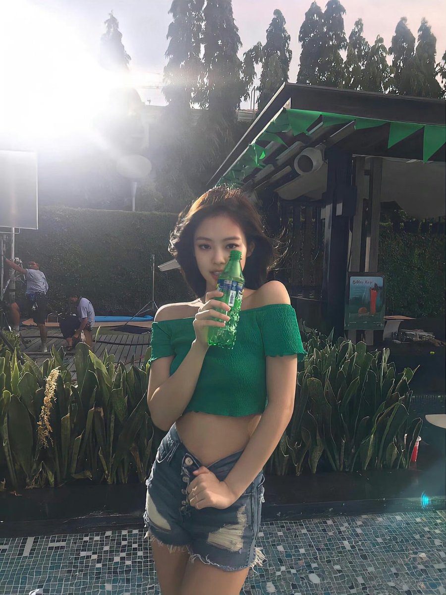 JENNIE PARIS FASHION WEEK  #JenniexChanelSS26 #Chanelss26 #PFW <a href="/CHANEL/">CHANEL</a> <a href="/jennierubyjane/">JENNIE</a>