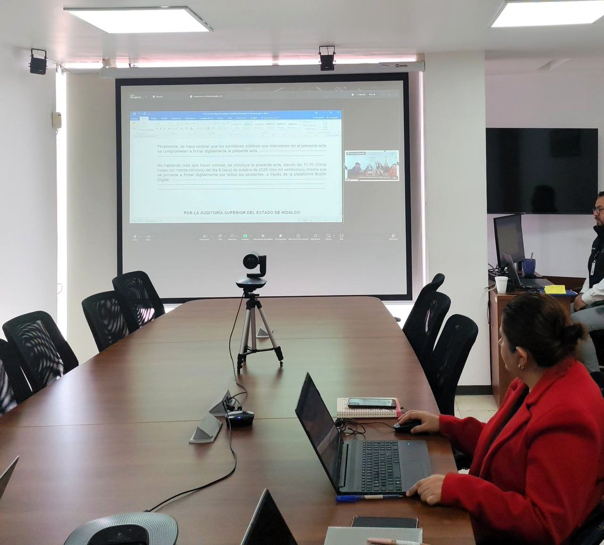 ASEH_Hgo's tweet image. En apego a la ley y con total transparencia, el Mtro. @jorvalverdeASEH aperturó las auditorías digitales al desempeño a la @Hacienda_Hgo y al Secretariado de Seguridad Pública.
Se evaluará el cumplimiento de metas 2024, eficiencia, calidad del servicio y responsabilidad pública.